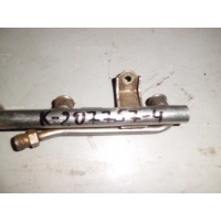 Рейка топливная (рампа) Audi A4 B6 2000-2004 050133681A