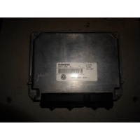 Блок управления двигателем Volkswagen Passat B5 1996-2005 3B0907557