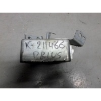 Блок управления рулевой рейкой Toyota Prius XW20 2003-2009 8965047100