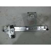 Стеклоподъемник механический задний правый Renault Duster 2009- 827208112R