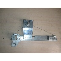 Стеклоподъемник механический задний правый Renault Duster 2009- 827208112R