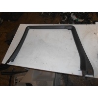 Рамка двери задняя правая Land Rover Freelander II 2006- LR039867
