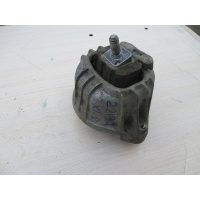 Опора (подушка) двигателя правая BMW 1 E81/E82/E87/E88 2006-2014 22116768852