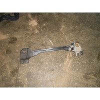 Кронштейн радиатора нижний Land Rover Freelander II 2006- LR006225