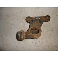 Кронштейн редуктора правый Mazda CX-7 2007- EG252868XA