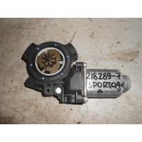 Моторчик стеклоподъемника передний правый Kia Sportage III 2010-2016 824603W000