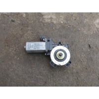 Моторчик стеклоподъемника передний левый Renault Duster 2009- 807210751R