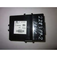 Блок управления парктроником Hyundai Equus 2009- 957703N330