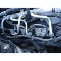 Рейка топливная (рампа) правая в сборе с датчиком Volkswagen Touareg II 2010- 057130090T