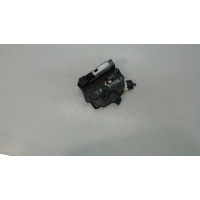 Замок двери, перед. левая Land Rover Discovery 2 1998-2004 2002 FQJ102890