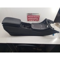 Подлокотник консоль центральная в сборе Mercedes-Benz CLA-class C117 2013- A1766804400