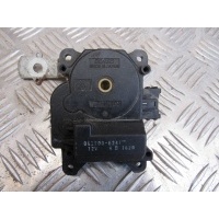 Моторчик привода заслонок отопителя Mitsubishi Galant 8 USA 2001 063700-6241
