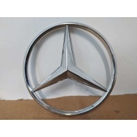 Эмблема Mercedes GL X166 2016 A0008172116