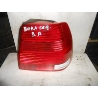 Фонарь задний правый Volkswagen BORA 1J5 945 096AD