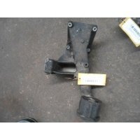 Кронштейн двигателя Volkswagen TRANSPORTER II 1982 068199207B