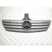 Решетка радиатора Mercedes Benz C W203 2001-2004 2003 A2038800383