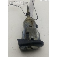 Личинка замка Перед. Правая Volkswagen Polo (2001-2005) 2004 6Q3837168