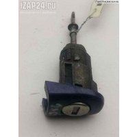 Личинка замка Перед. R Volkswagen Passat B5 1998 3B0837168