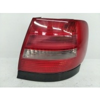 Фонарь Правая Audi A4(B5) 2000 8D0 945 096 F