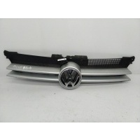 Решетка радиатора Перед. Volkswagen Golf-4 2000 1J0853655G