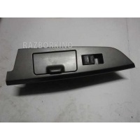 Блок управления стеклоподъемниками Toyota Land Cruiser 200 J200 7428060030