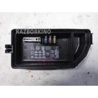 Крышка блока предохранителей Toyota Camry XV10 8267233020