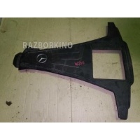 Накладка моторного отсека Mercedes C218 CLS A2780101667