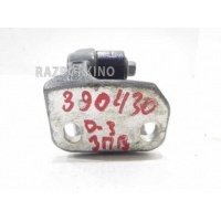 Петля двери задней правой верхняя Land Rover Discovery 4 BDB780100