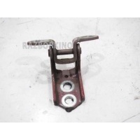 Петля двери передней правой верхняя Nissan Juke YF15 824211KA0A