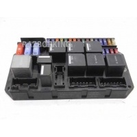 Блок предохранителей Land Rover Range Rover Vogue 3 L322 LR012680
