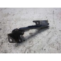 Петля капота правая Mazda 626 4 GE GA7B52410