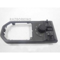 Блок кнопок настройки подвески Land Rover Discovery 3 2004-2009 YUD501230WUX