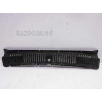 Водосток лобового стекла (жабо) Land Rover Range Rover Classic 2 P38A BTR8711