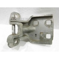 Петля двери передней правой нижняя Dodge Caravan 3 NS 04717210