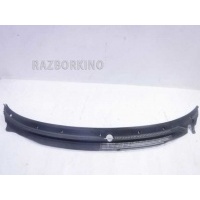 Водосток лобового стекла (жабо) Mazda 626 4 GE GA7B50790C