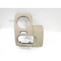 Накладка торпеды Land Rover Discovery 4 LR018519