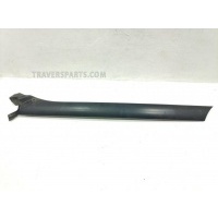 Накладка стойки Land Rover Range Rover Sport 1 L320 2005-2013 LR046846