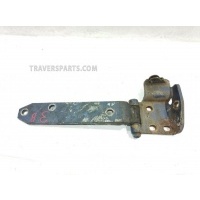 Петля двери багажника Mitsubishi Pajero/Montero 2 1990-2004 MB669300