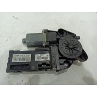 Моторчик переднего левого стеклоподъемника Renault Fluence 807310699R