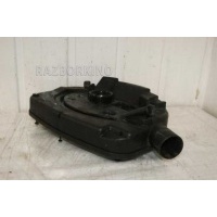 Корпус воздушного фильтра Seat Ibiza 2 6K 030129611N
