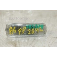Плафон салонный Audi A3 8L 4D0947105A