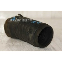 Патрубок воздушного фильтра Volkswagen Transporter T4 074129627A
