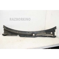 Водосток лобового стекла (жабо) Nissan Almera N16 66862BN010