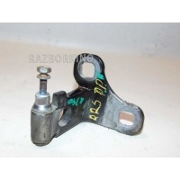 Петля двери передней правой нижняя Land Rover Range Rover Vogue 3 L322 LR018177
