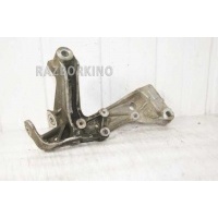 Кронштейн передней балки Seat Toledo 3 5P 1K0199296E