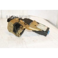 Замок двери передней левой Mitsubishi Carisma 1995-2004 M816478