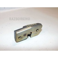 Замок двери сдвижной правой Volkswagen Transporter T4 701843604A