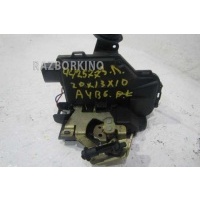 Замок двери задней левой Audi A6 Allroad C5 4B0839015D