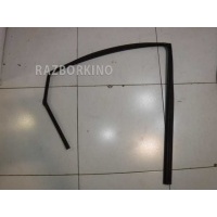 Уплотнитель двери Kia Sorento 2 XM 835302P000