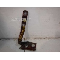 Петля капота правая Volkswagen Vento 1H0823302A
